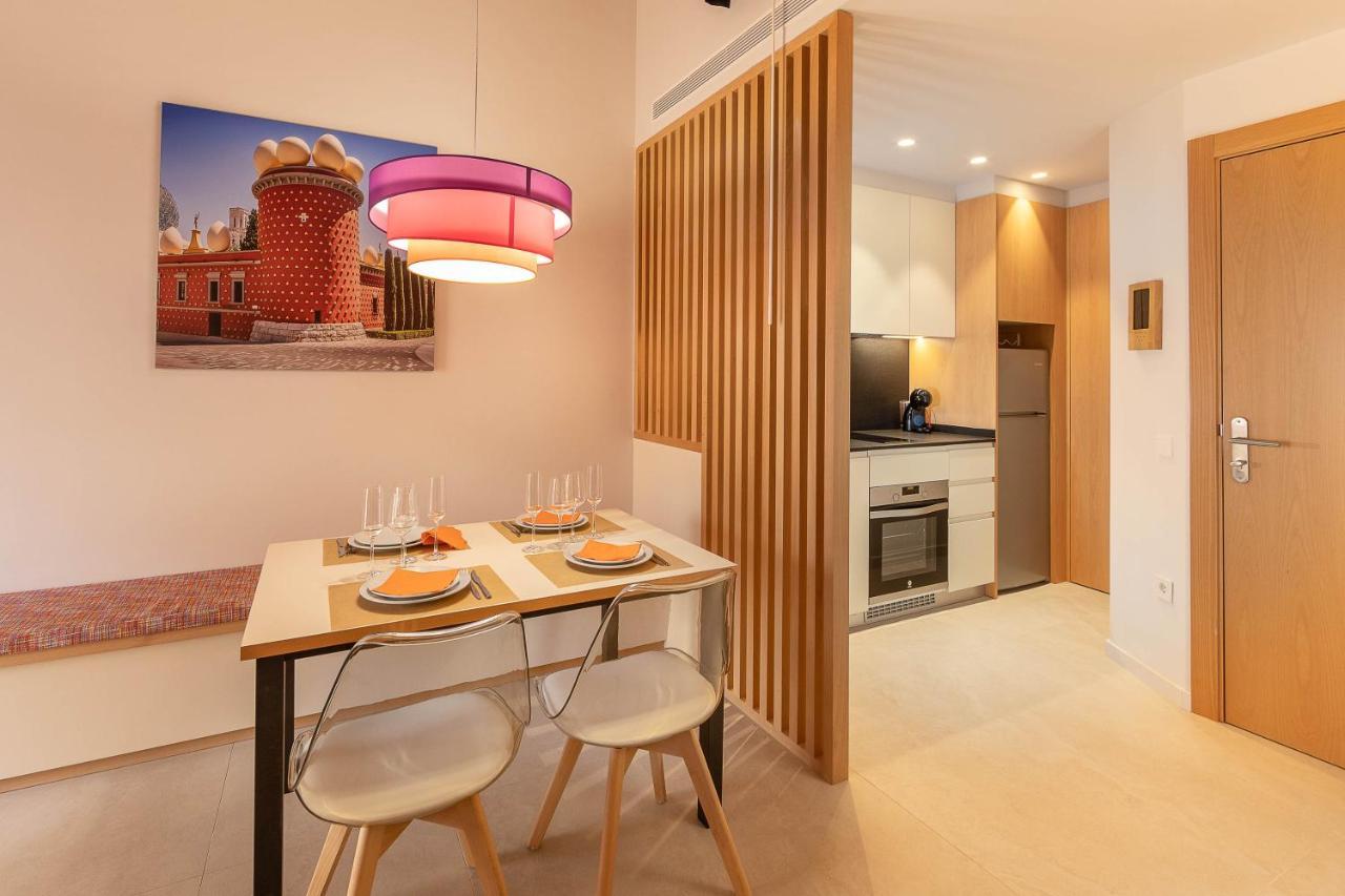 C&C Apartments Figueres  Eksteriør billede