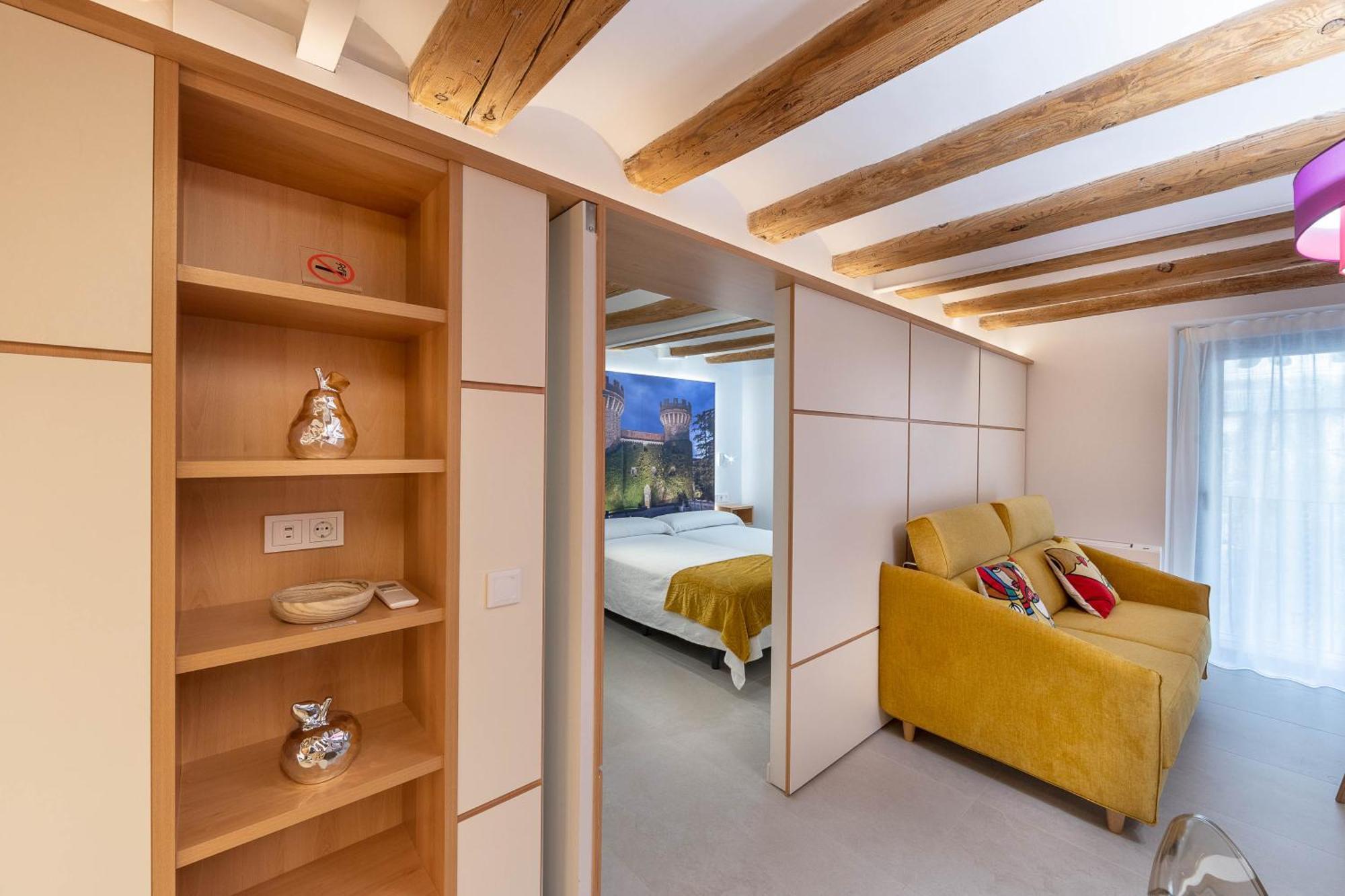 C&C Apartments Figueres  Eksteriør billede