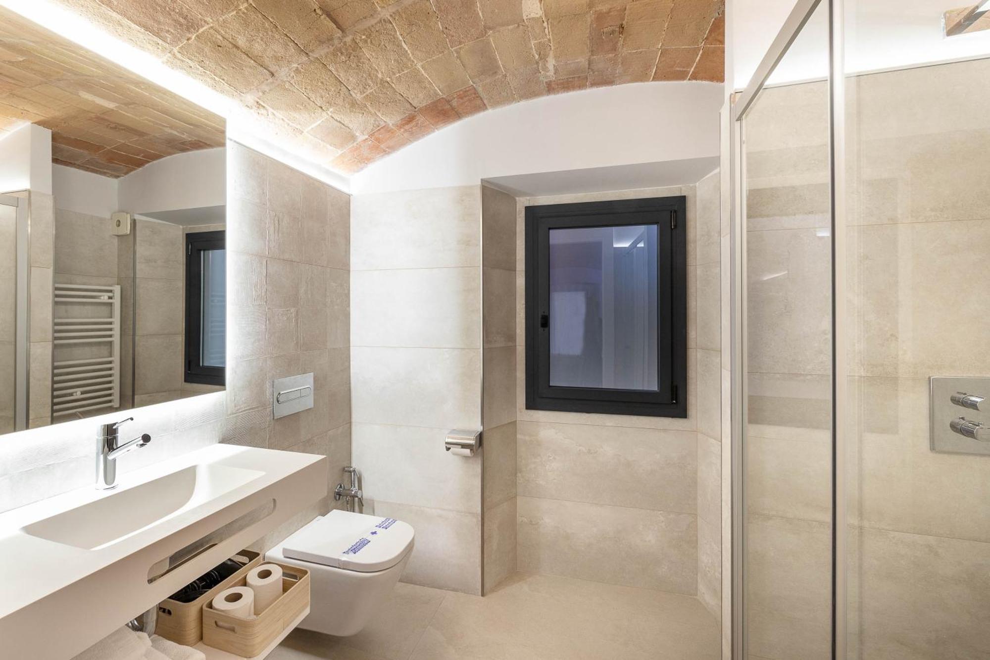 C&C Apartments Figueres  Eksteriør billede