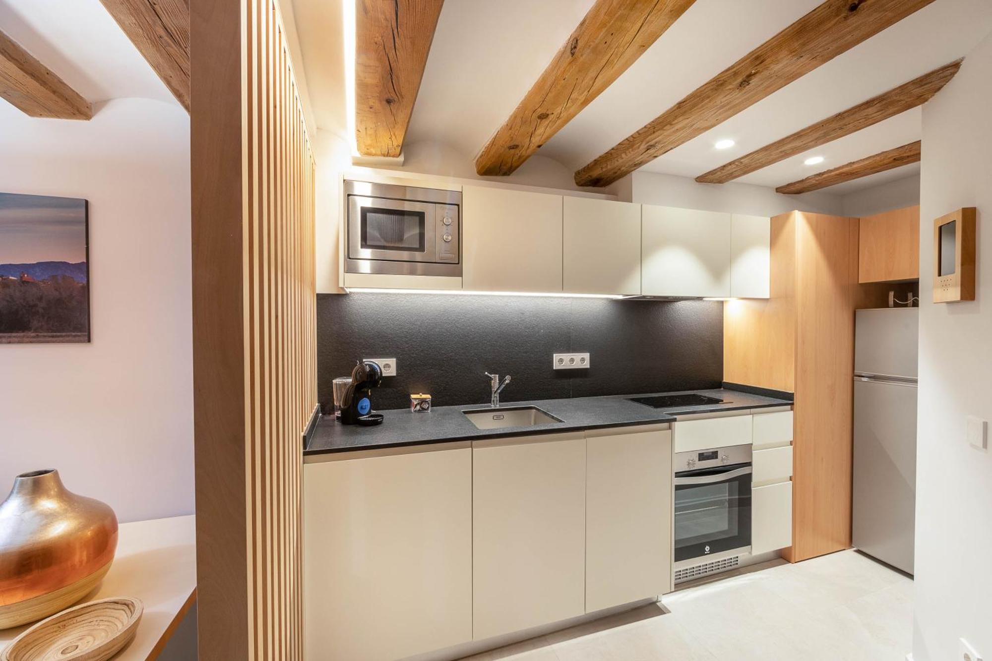 C&C Apartments Figueres  Eksteriør billede
