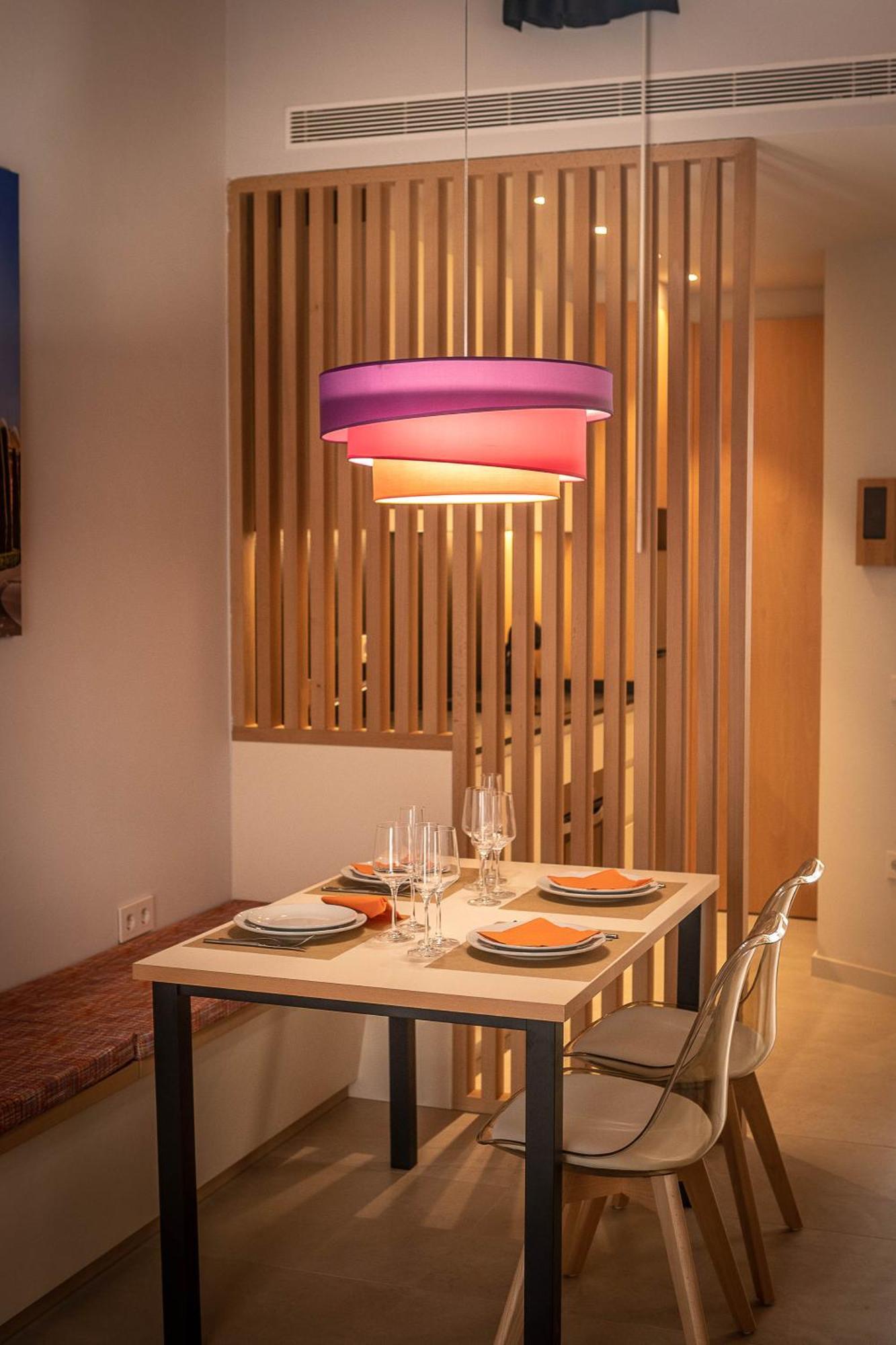 C&C Apartments Figueres  Eksteriør billede