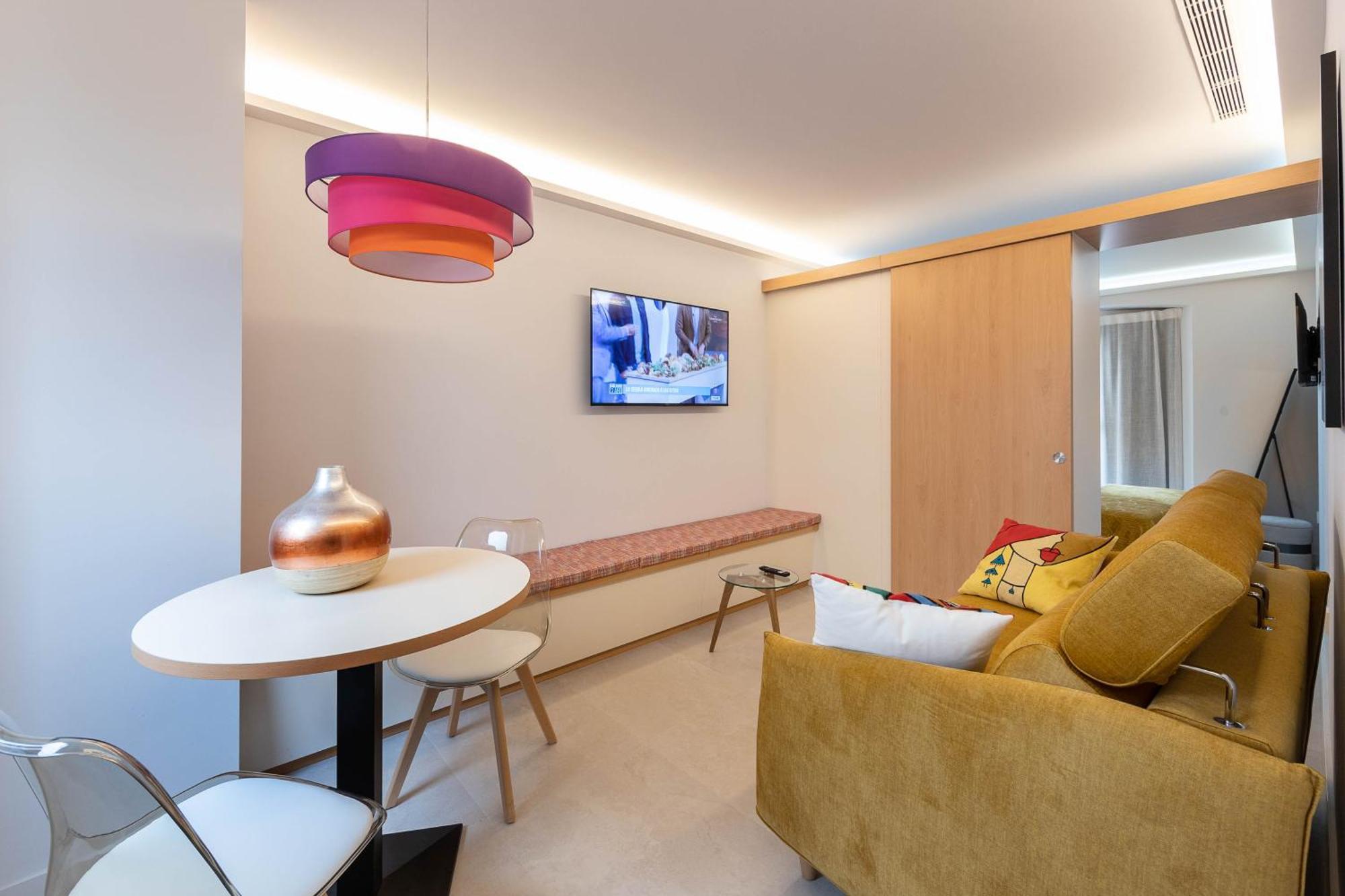 C&C Apartments Figueres  Eksteriør billede