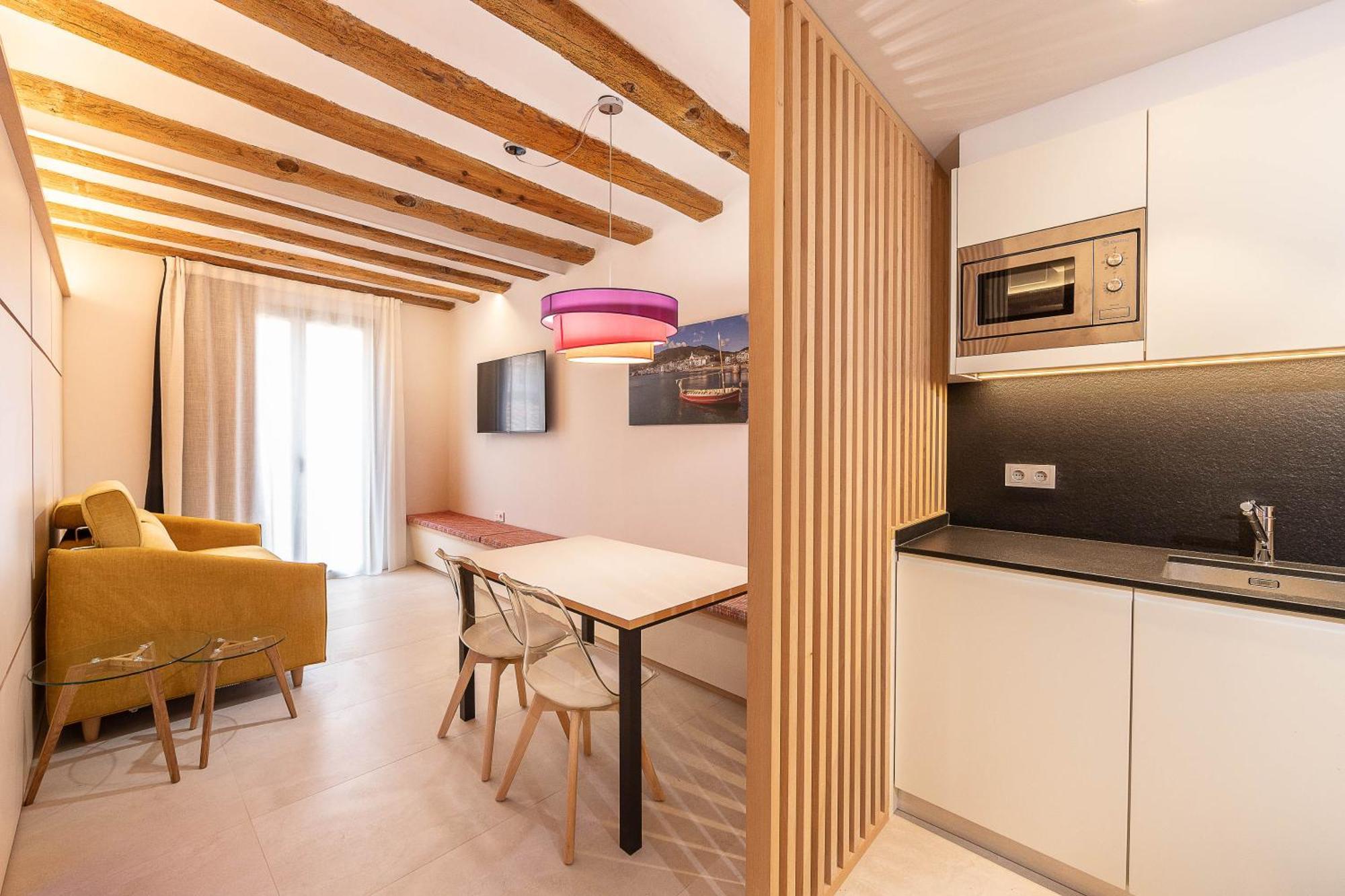 C&C Apartments Figueres  Eksteriør billede