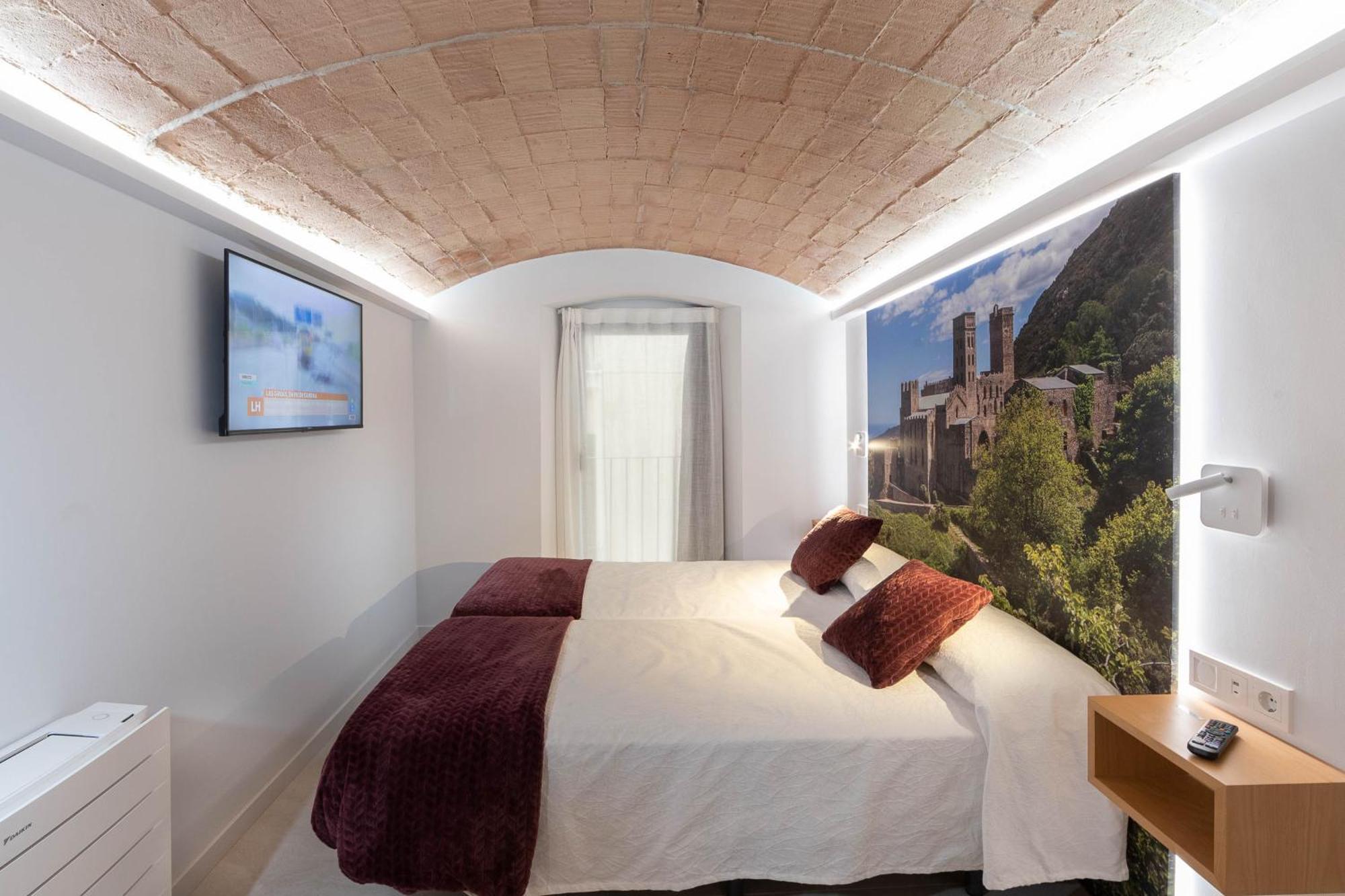 C&C Apartments Figueres  Eksteriør billede